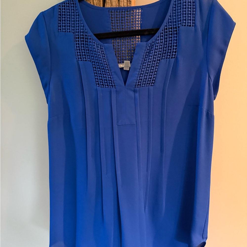 Daniel Rainn Blue Pleated Cap Sleeve Blouse